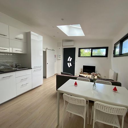Appartement Paisible Proche Centre Ville Bron Ngoại thất bức ảnh
