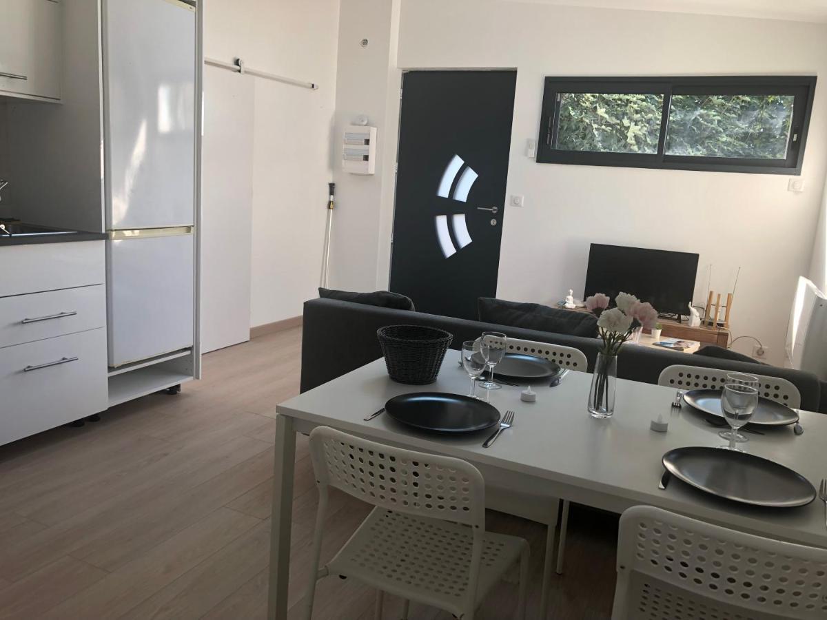 Appartement Paisible Proche Centre Ville Bron Ngoại thất bức ảnh