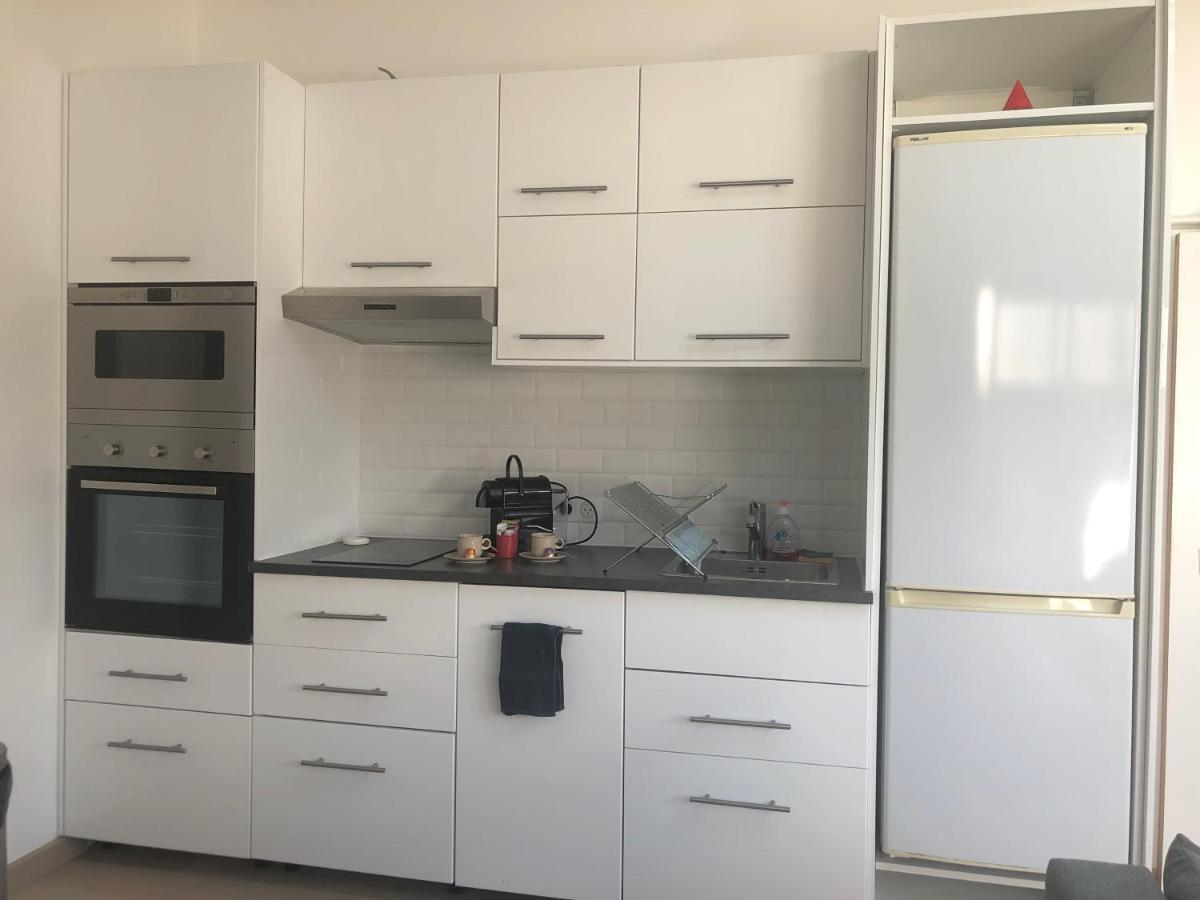 Appartement Paisible Proche Centre Ville Bron Ngoại thất bức ảnh